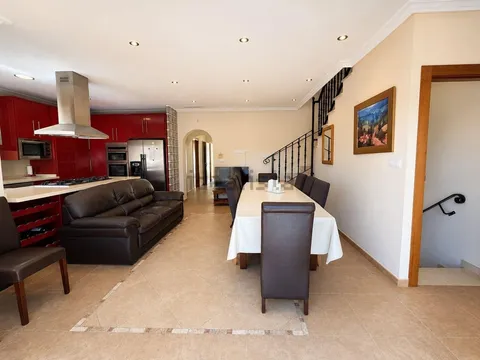 Casa de 387 m² a Torrevella