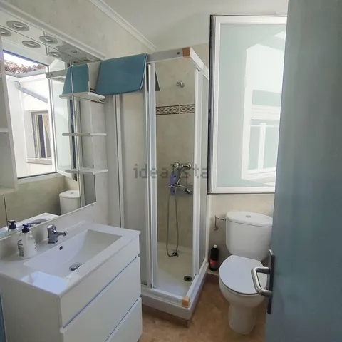 Chambre à louer, Logrogne (4/5)