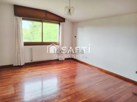 Casa de 345 m² a Vigo