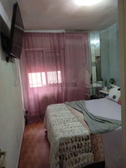 Habitació de lloguer, Madrid (3/4)