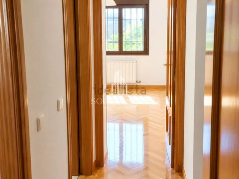 Wohnung 118 m² in Madrid