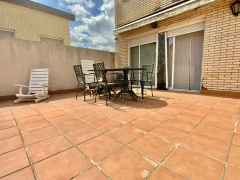 House 213 m² in Martorell