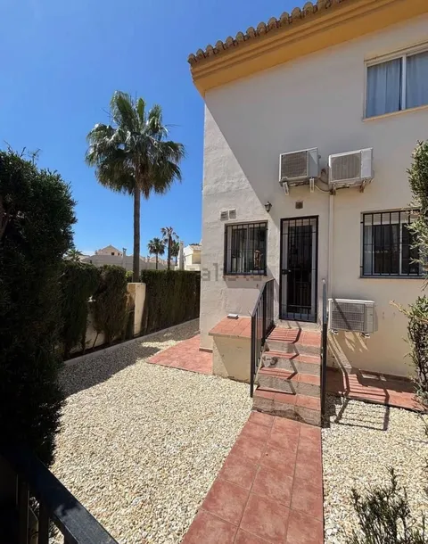Haus 180 m² in Marbella (2/12)
