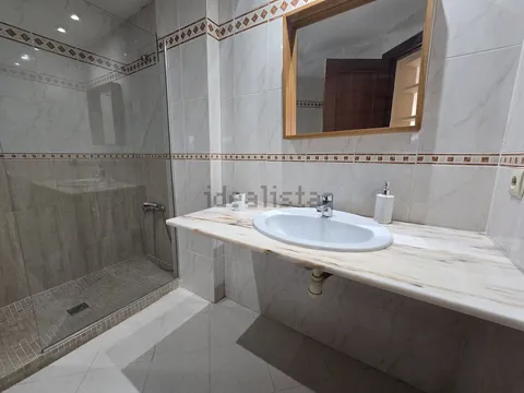 Pis de 77 m² a València