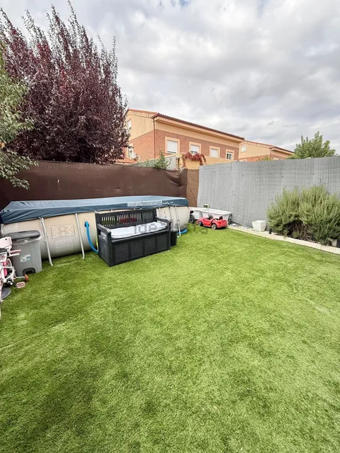 Casa de 150 m² a Alovera