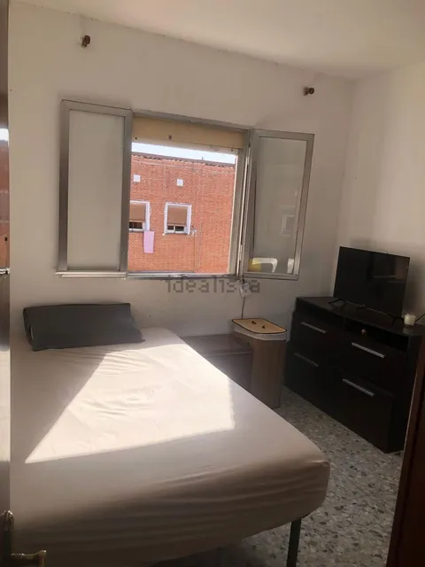 Room for rent, Madrid