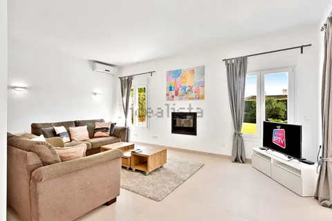 Casa de 303 m² a San Roque