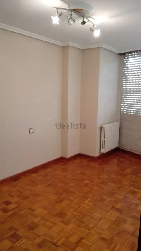 Pis de 120 m² a Ourense