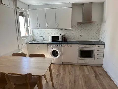 Pis de 80 m² a Pamplona