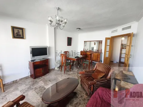 Pis de 120 m² a Màlaga