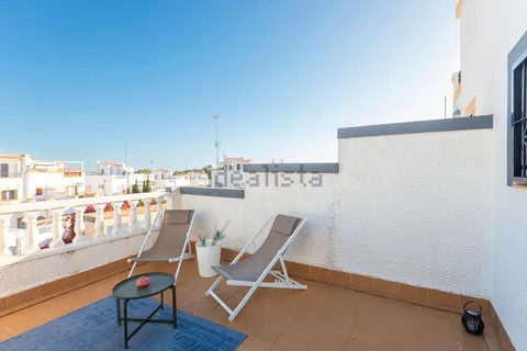 Casa de 83 m² a Oriola