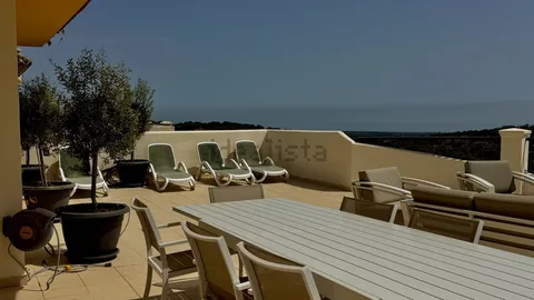 Wohnung 180 m² in San Roque