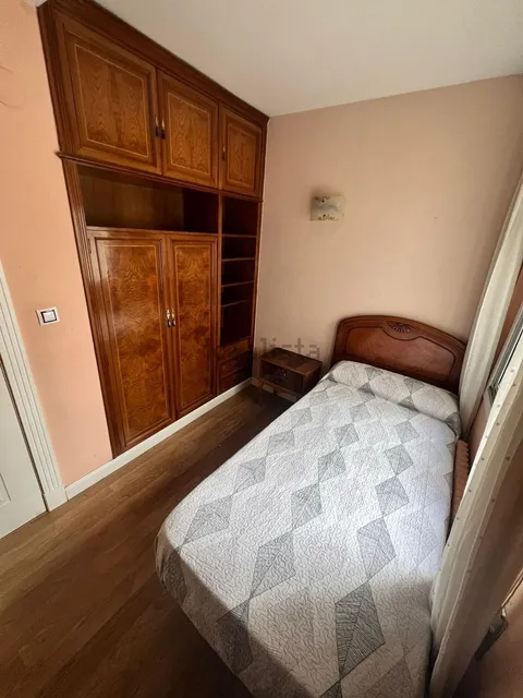 Habitació de lloguer, Saragossa (3/12)