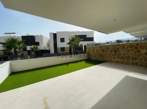 Casa de 80 m² a Oriola