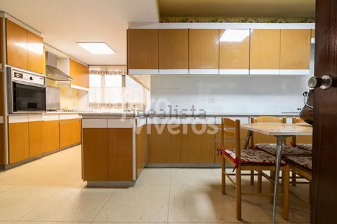 Wohnung 236 m² in Valencia