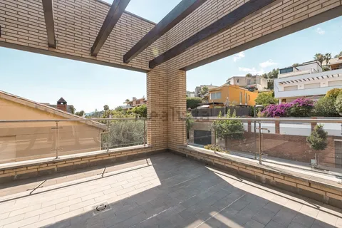 Casa de 228 m² a Sant Just Desvern