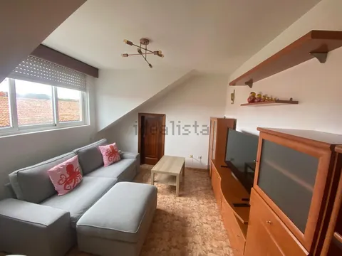Pis de 101 m² a Ares (2/8)