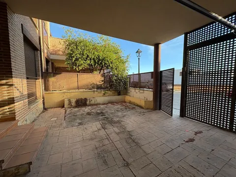Casa de 176 m² a Calera y Chozas