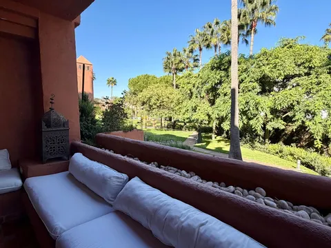 Pis de 198 m² a Estepona
