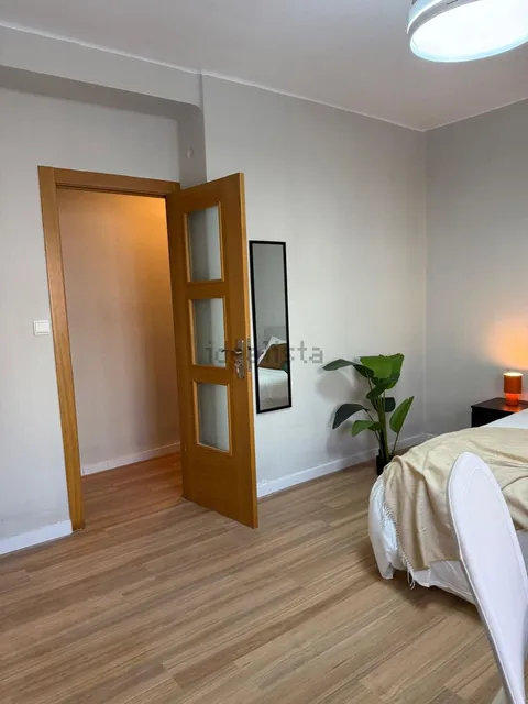 Habitació de lloguer, Burjassot