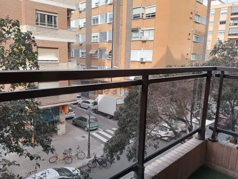 Pis de 70 m² a València