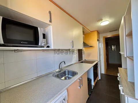 Flat 94 m² in Cadrete