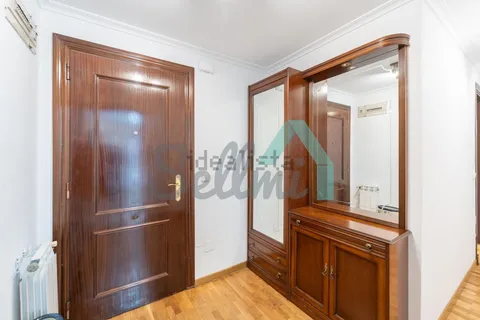 Pis de 75 m² a Oviedo
