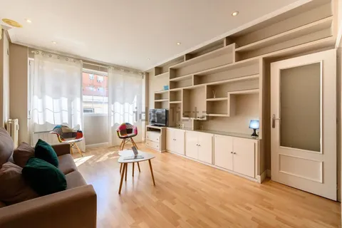 Wohnung 80 m² in Madrid