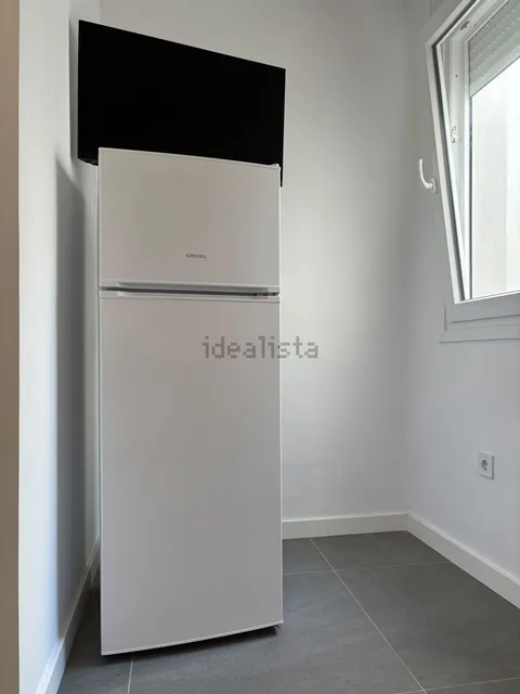 Quarto para alugar, Monzón (2/4)