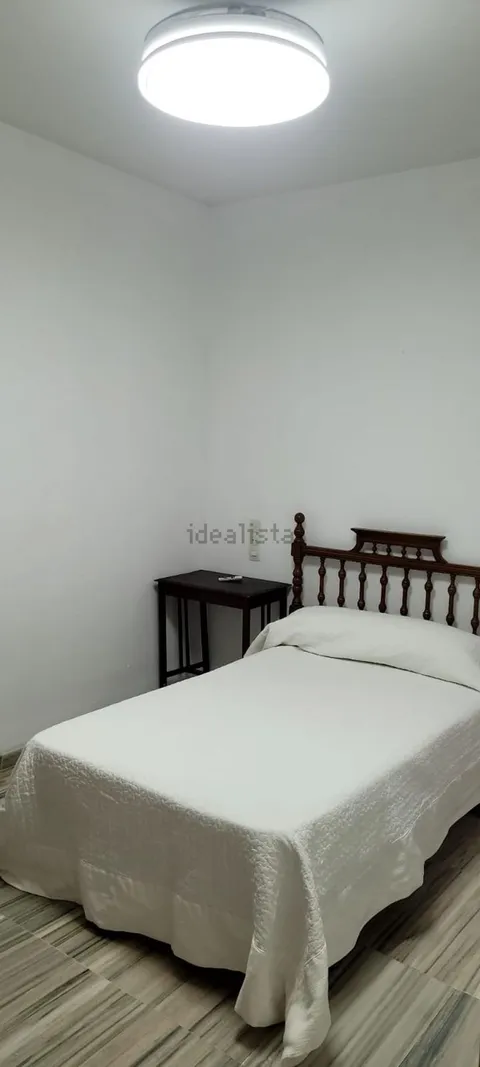 Pis de 200 m² a Loja