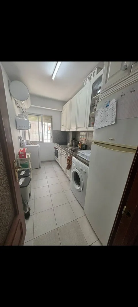 Stanza in affitto, Siviglia (2/3)