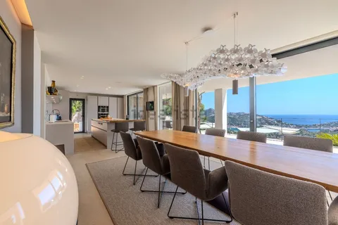 House 482 m² in Andratx
