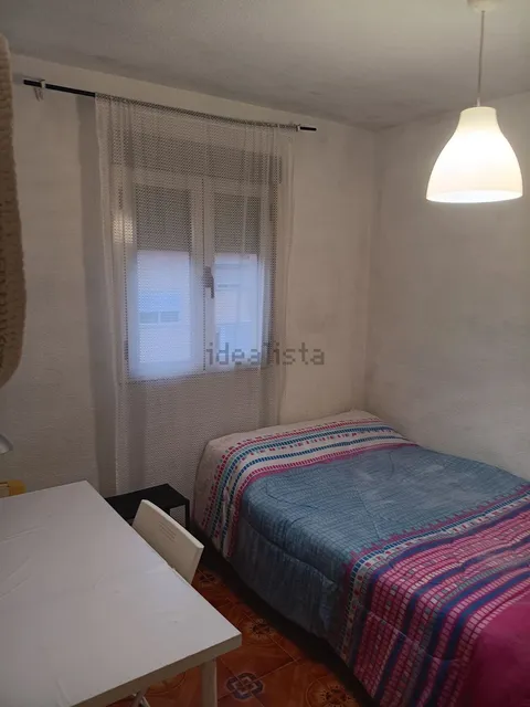Кімната в оренду, Madrid