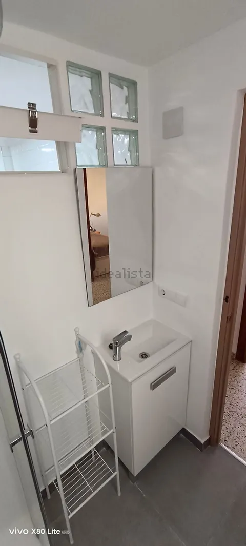 Habitació de lloguer, Burjassot