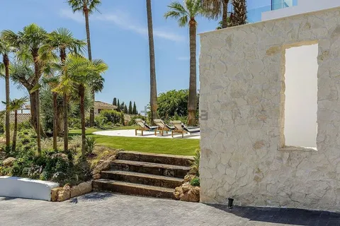 Haus 400 m² in Marbella