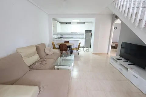 Casa de 110 m² a Oriola