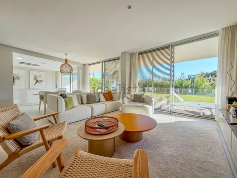 Appartamento 412 m² a Estepona