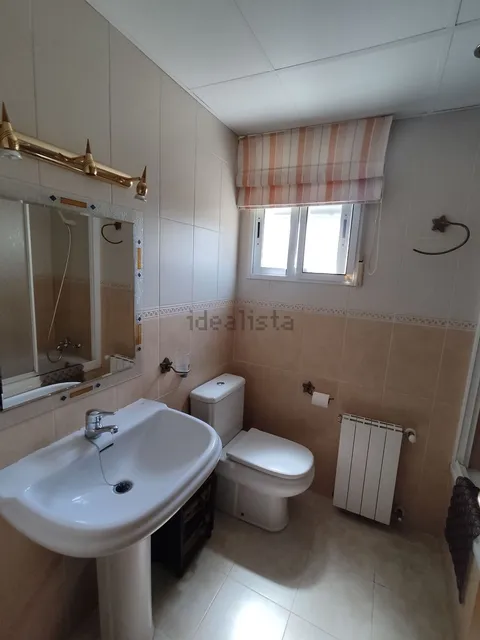 Casa de 240 m² a la Pobla de Vallbona
