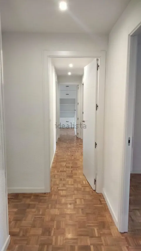 Wohnung 112 m² in Madrid