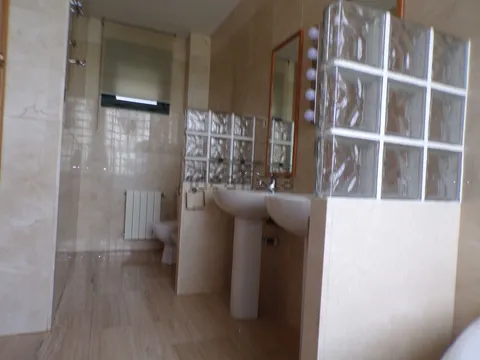 Casa de 230 m² a Bargas