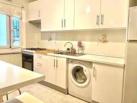 Room for rent, Madrid (4/8)