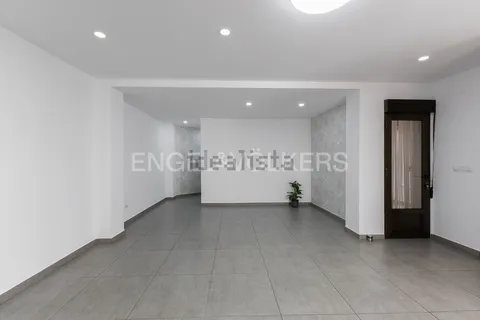 Pis de 77 m² a València
