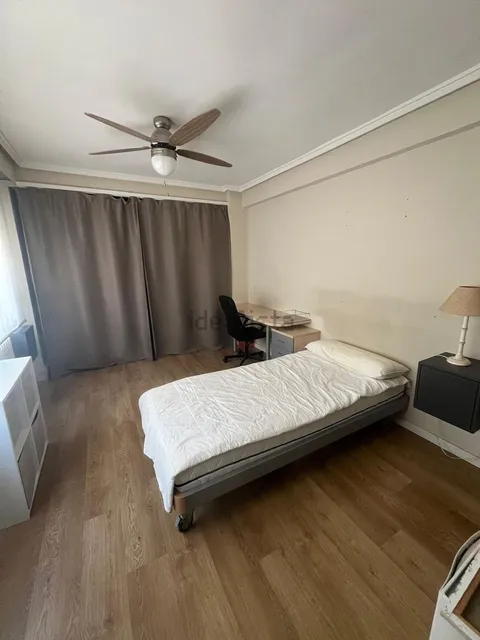 Room for rent, Huesca