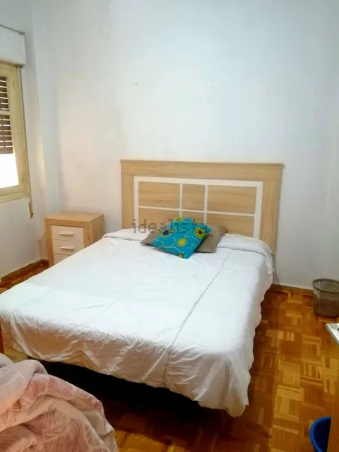 Room for rent, Segovia