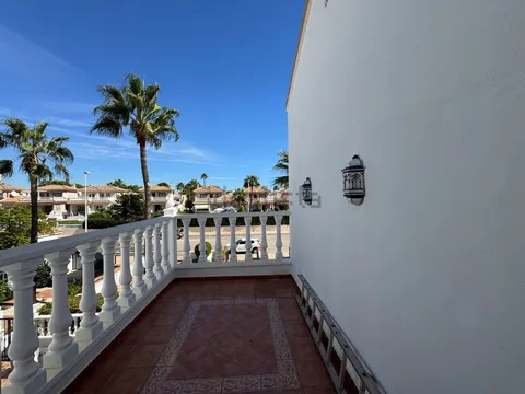 Casa de 120 m² a Oriola