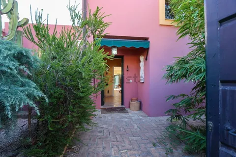 Casa de 268 m² en Rocafort