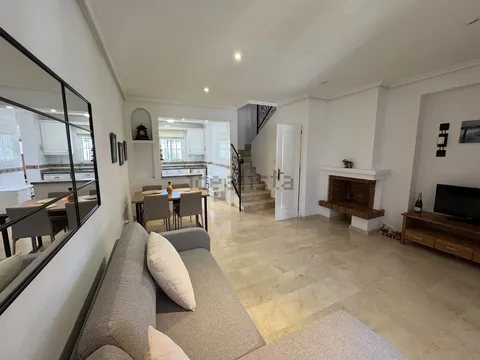 Casa de 120 m² en Orihuela