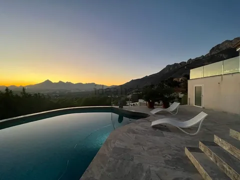Casa de 378 m² a Altea