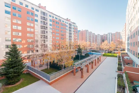 Wohnung 159 m² in Madrid