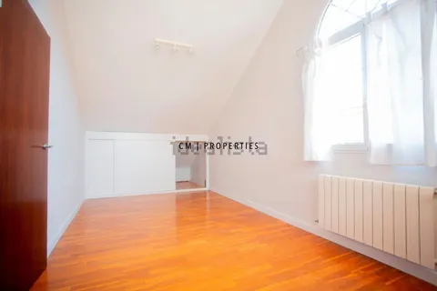 Casa de 239 m² a Paterna